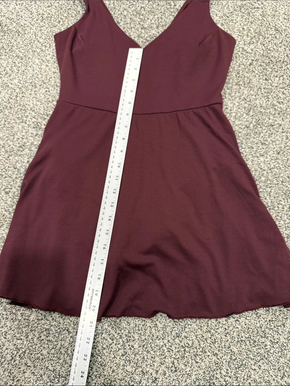 SPANX Pique’ Size L Textured V-Neck Mini Swim Bathing Suit Dress in Burgundy